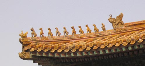 中國(guó)古建筑岔脊上的裝飾小獸