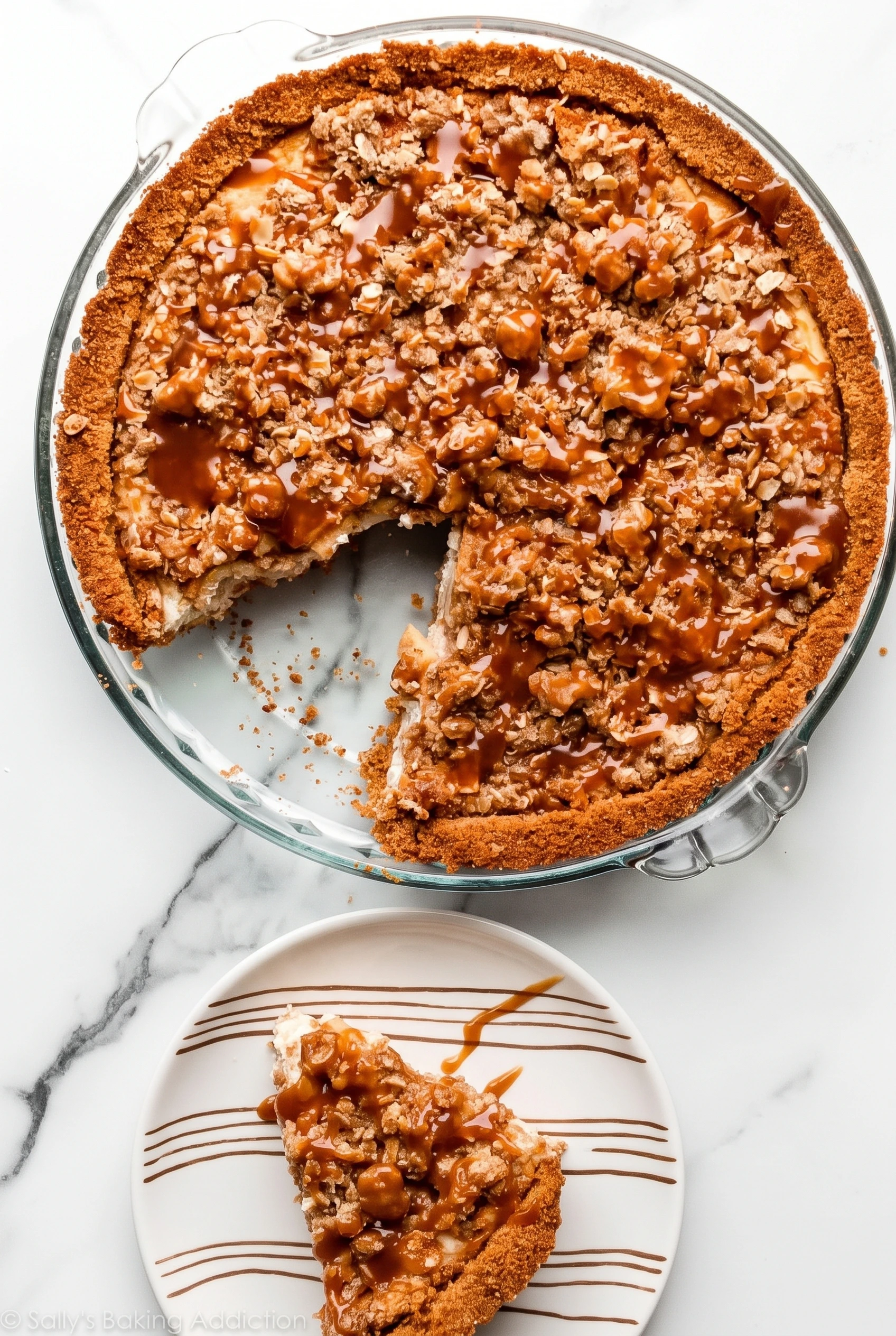 Caramel Apple Cheesecake Pie